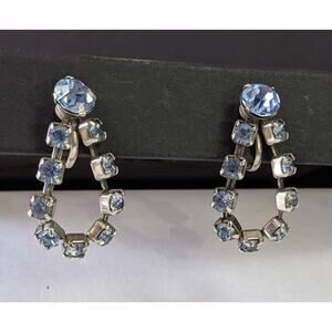 Vintage Blue Rhinestone Silvertone Loop Dangle Screw back Earrings Subtle